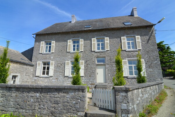 Charming Maredsous et Dinant
