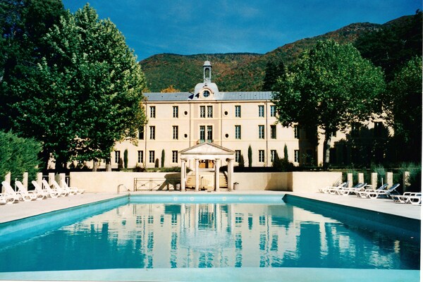 Au château près du Ventoux III