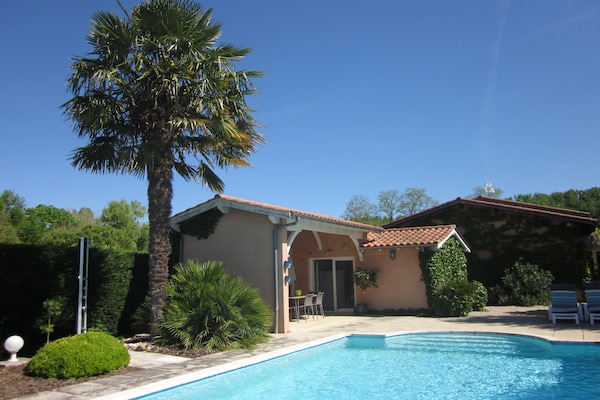 Maison de vacances - BARRY D'ISLEMADE