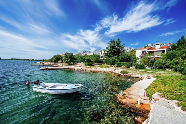 Waterfront Apartment Stipe