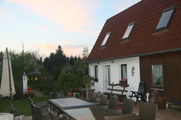 Kleinbauernhof Gersdorf M 3-Raum-Ferienhaus mit Grillterrasse