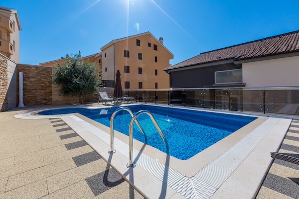 Apartment Livaya 1