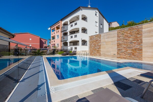 Apartment Livaya 3