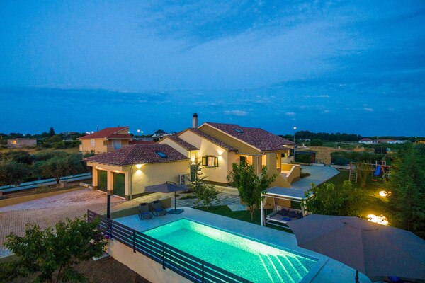 Villa Field Hills