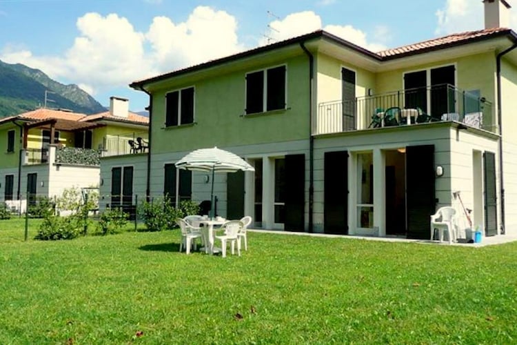 Apartment Lakes of Italy