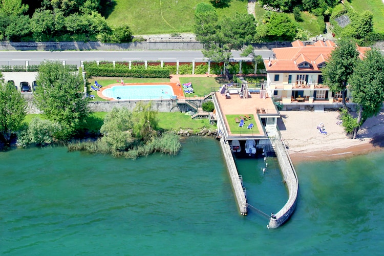 Mansion Lakes of Italy