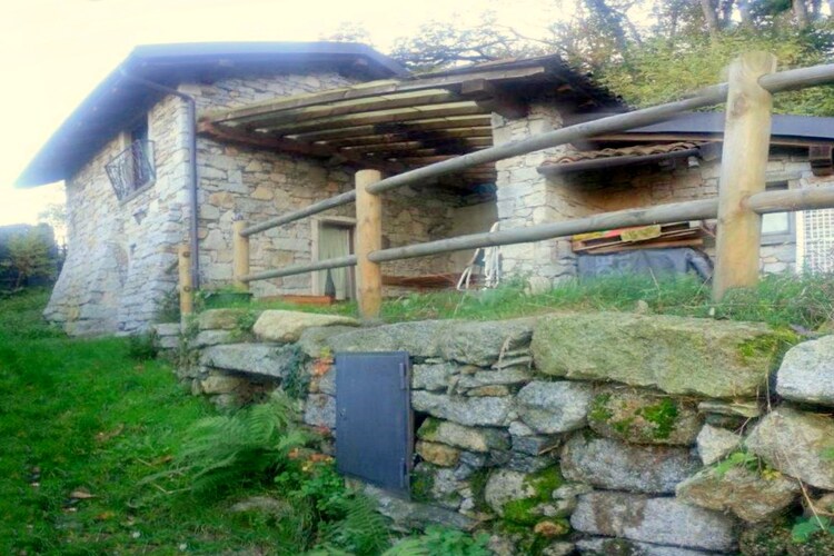 Cottage Lakes of Italy