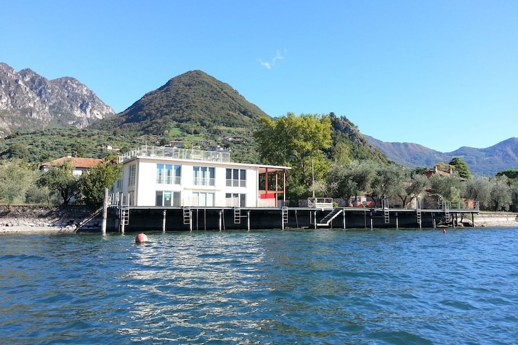 Apartment Lakes of Italy