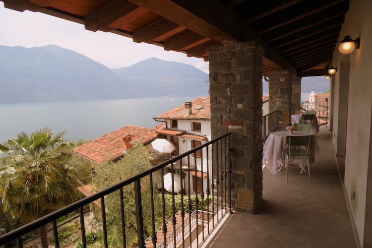 Apartment Lakes of Italy