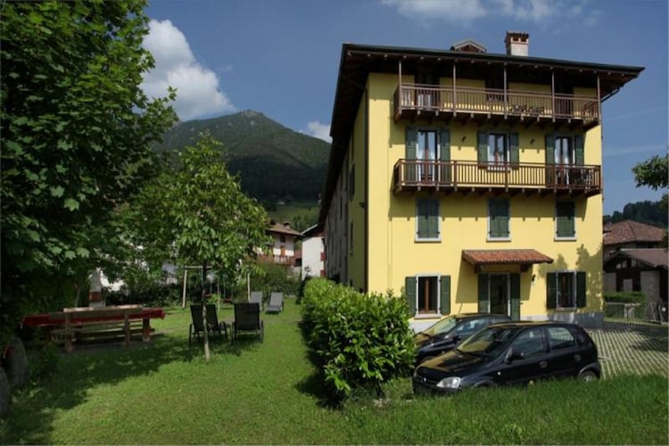 Apartment Lakes of Italy