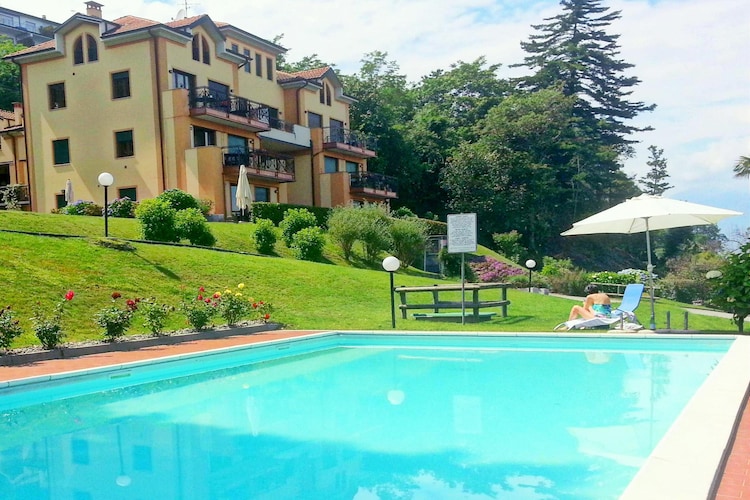 Mansion Lakes of Italy