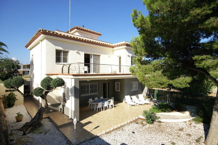 Villa Costa Dorada