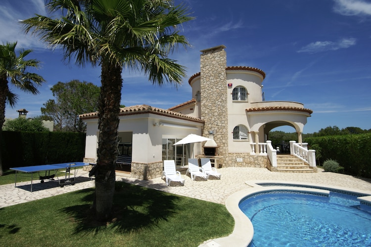 Villa Costa Dorada