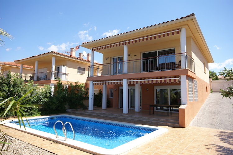 Villa Costa Dorada