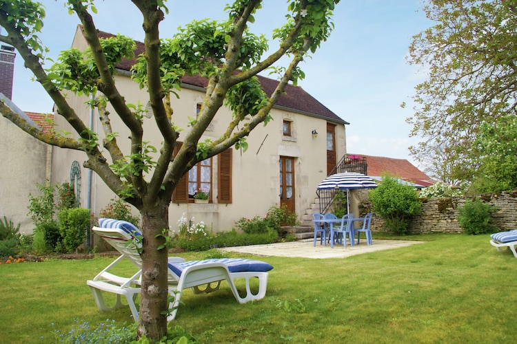 Holiday home Burgundy