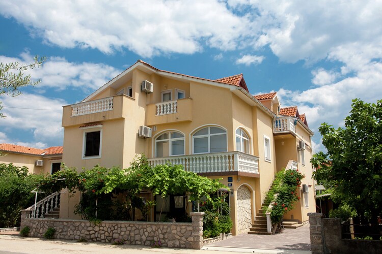 Apartment Islands