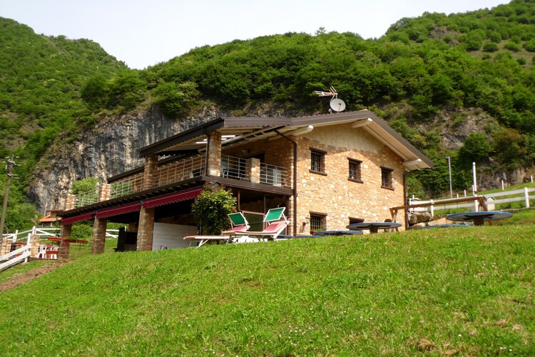 Chalet Lakes of Italy