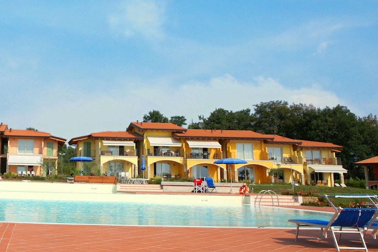 Apartment Lakes of Italy