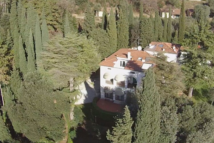 Villa Lakes of Italy
