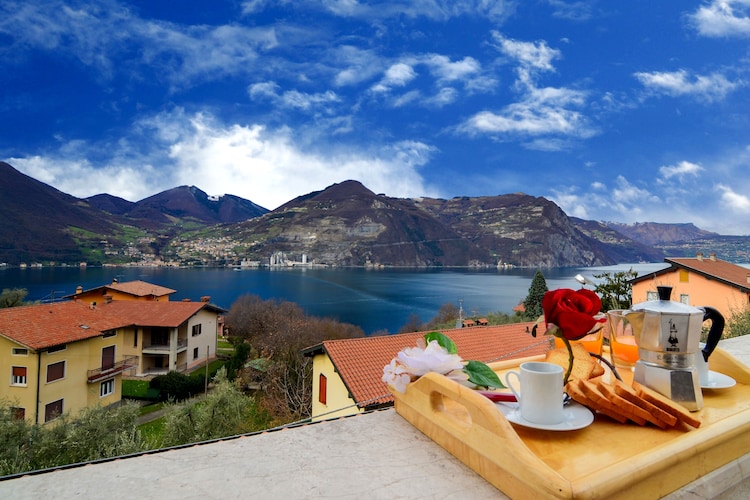 Apartment Lakes of Italy