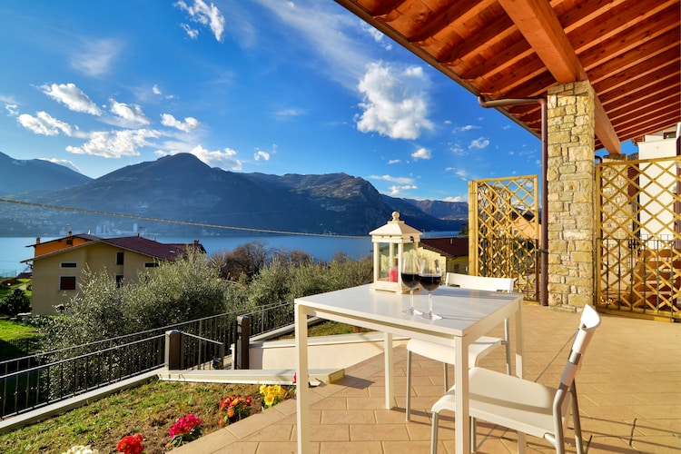 Apartment Lakes of Italy