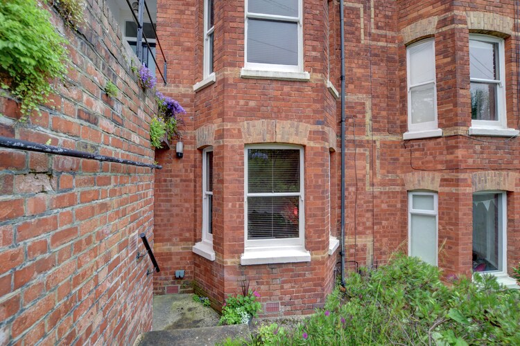 Apartment Kent