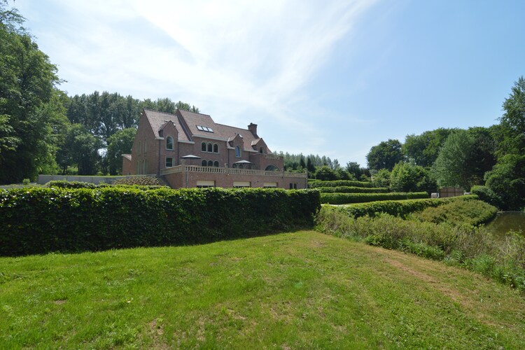Mansion East Flanders