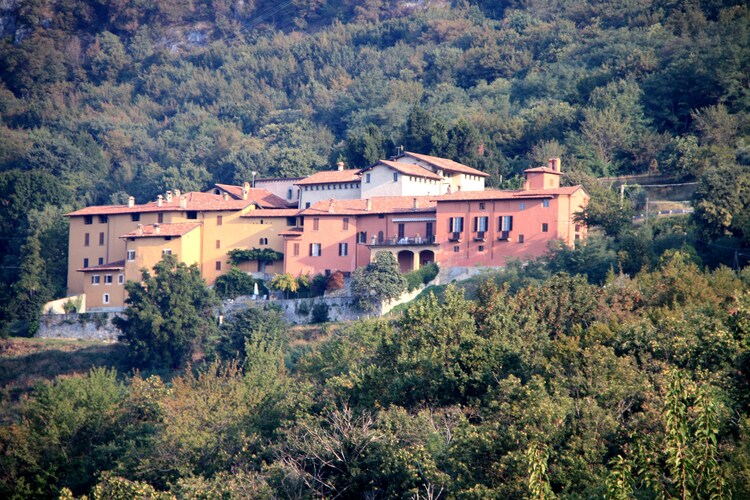 Mansion Lakes of Italy