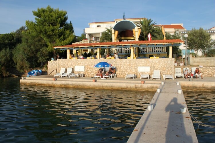Apartment Islands