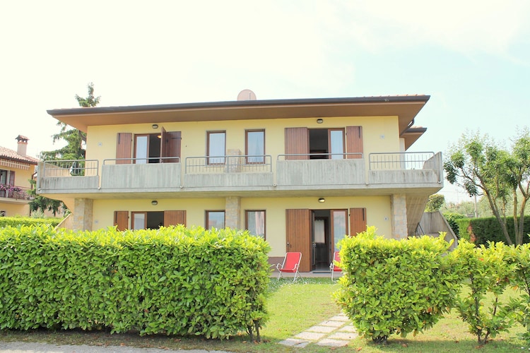 Apartment Lakes of Italy