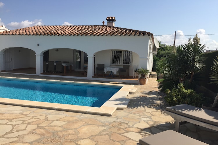 Villa Costa Dorada