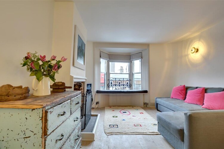 Apartment Kent