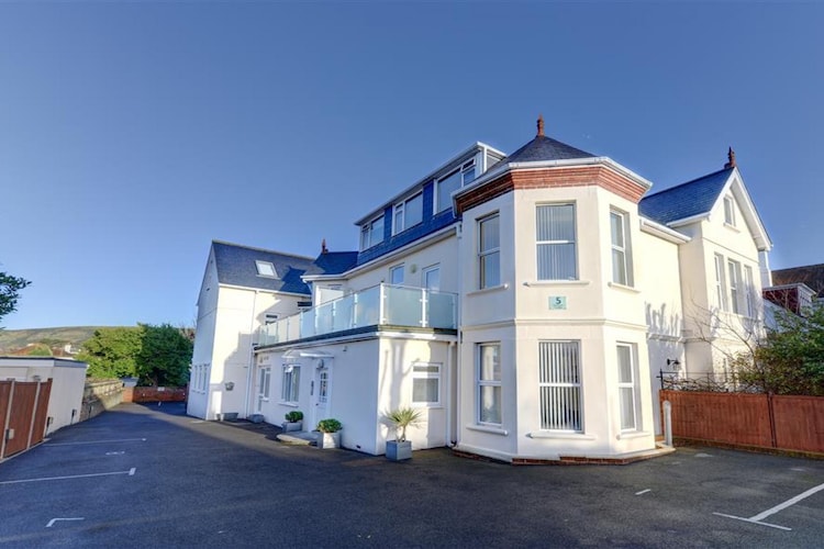 Apartment Sussex