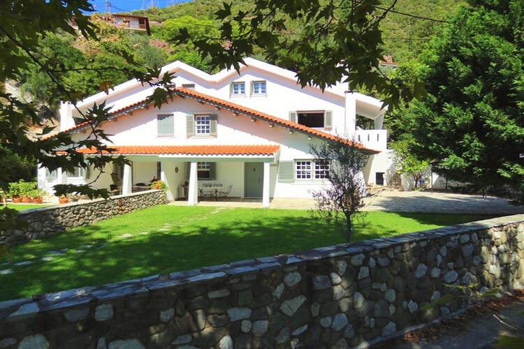 Villa Central Greece