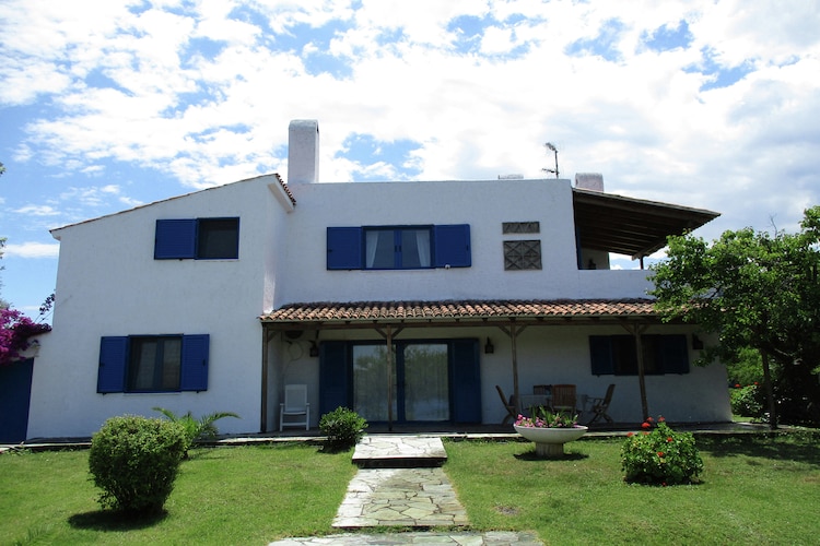 Cottage Central Greece