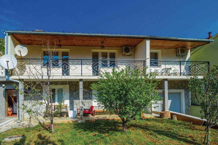 Apartment Kvarner