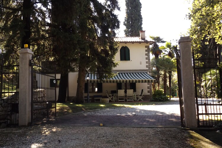 Villa Lakes of Italy