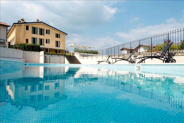Apartment Lakes of Italy