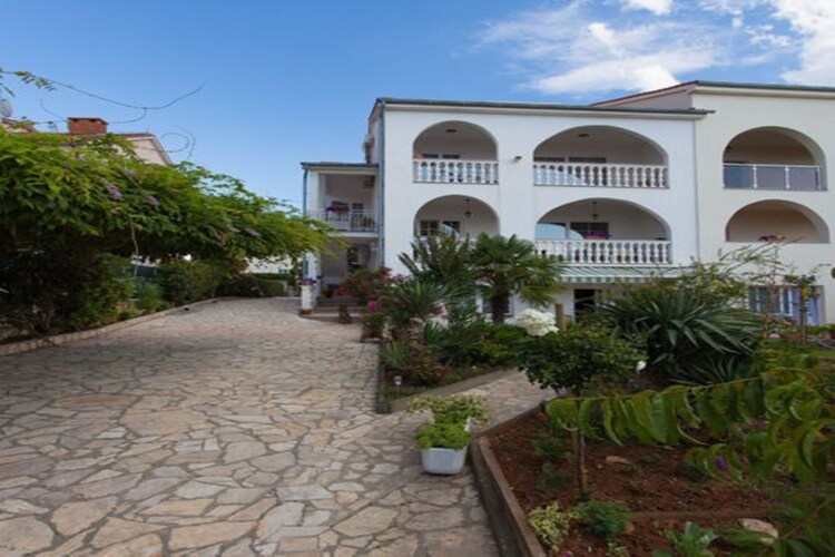 Apartment Islands