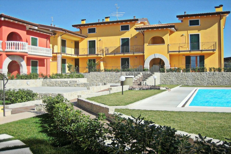 Apartment Lakes of Italy