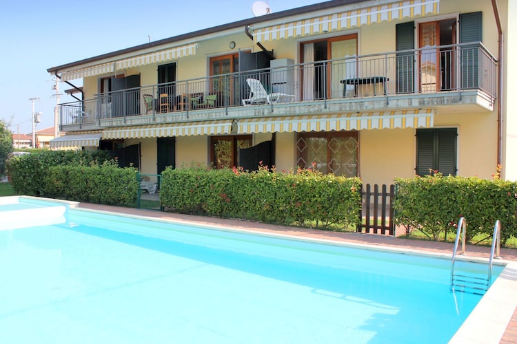 Apartment Lakes of Italy