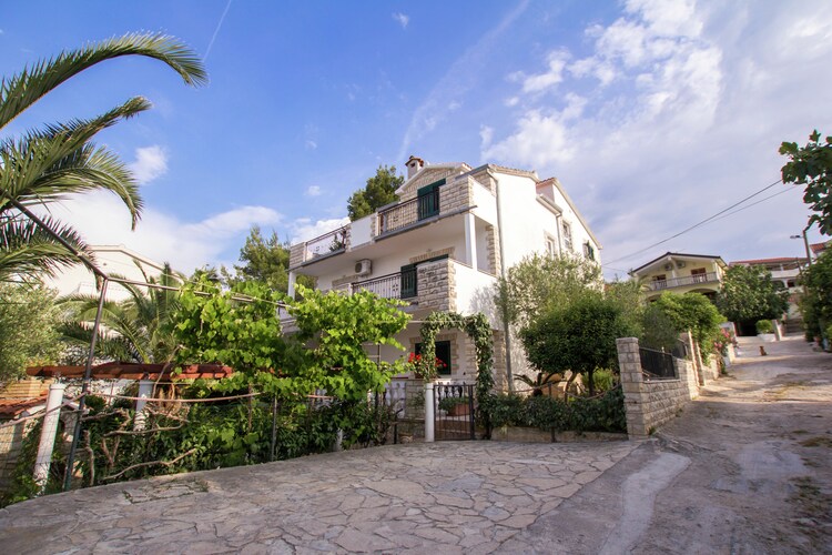 Apartment Islands