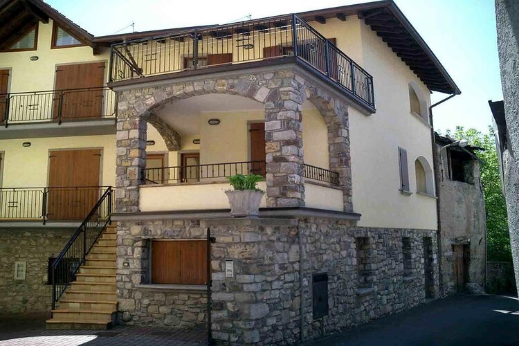 Apartment Lakes of Italy