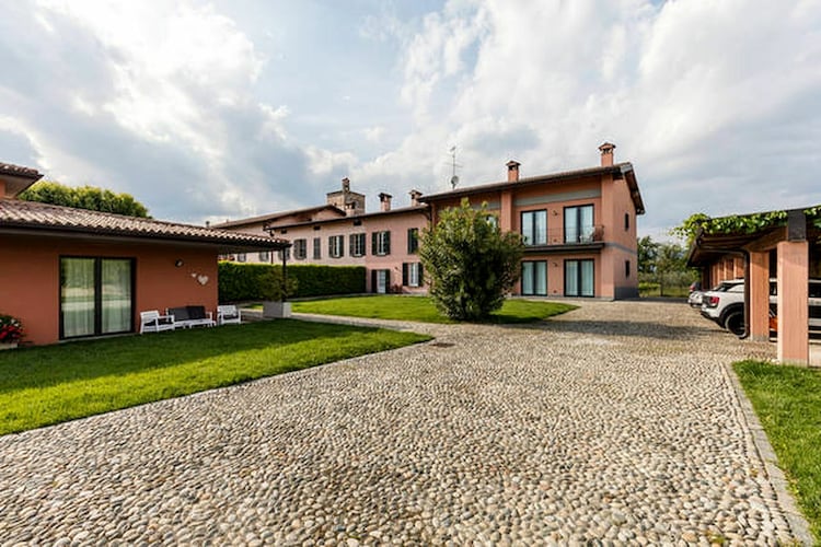 Apartment Lakes of Italy