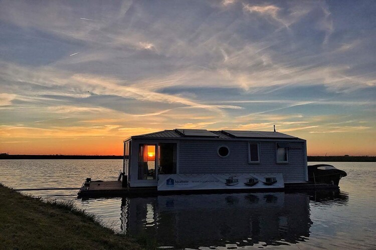 House-Boat North Brabant