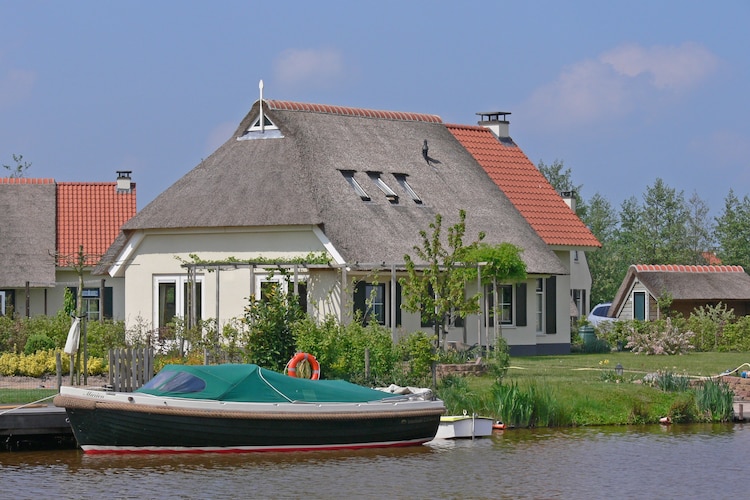 Holiday home Friesland