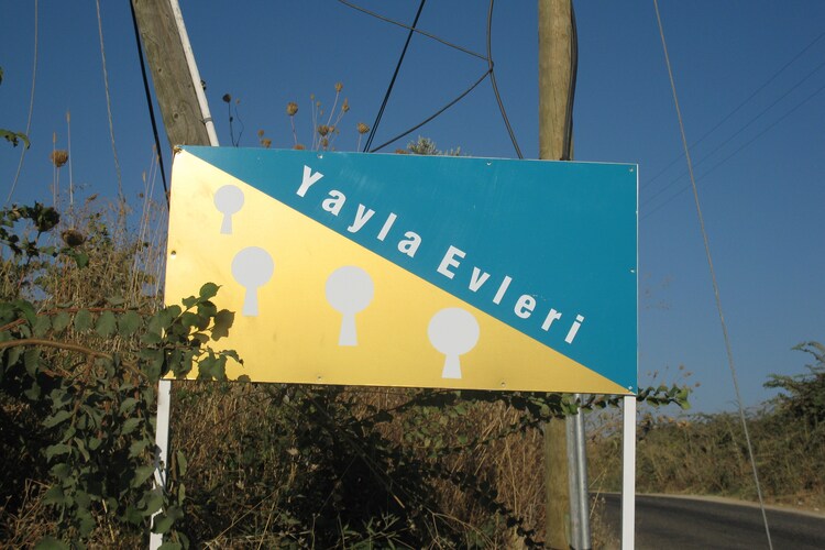 Surroundings (summer) (1-5 km)