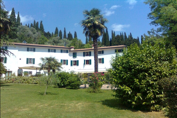 Mansion Lakes of Italy
