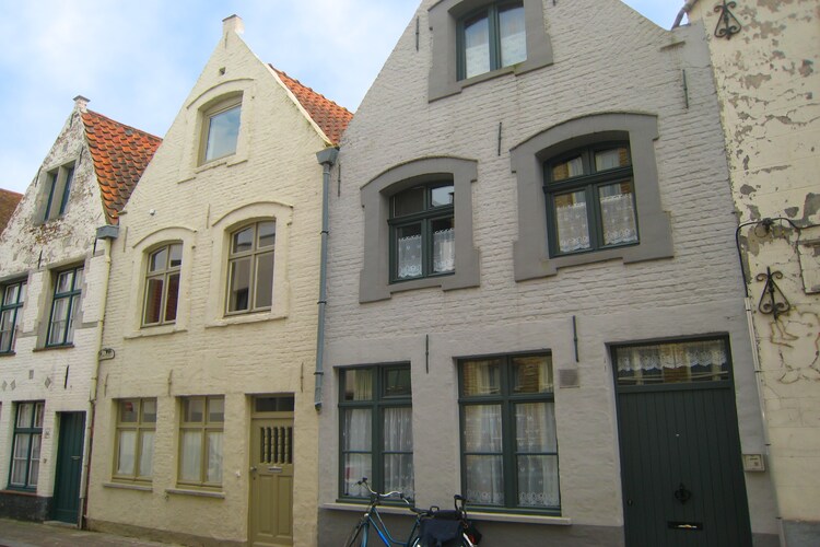 Außenseite Ferienhaus (Sommer)