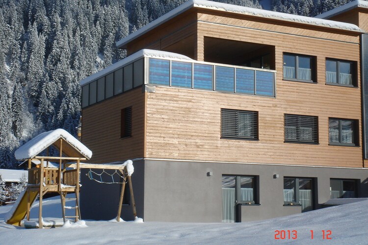 Außenseite Ferienhaus (Winter)